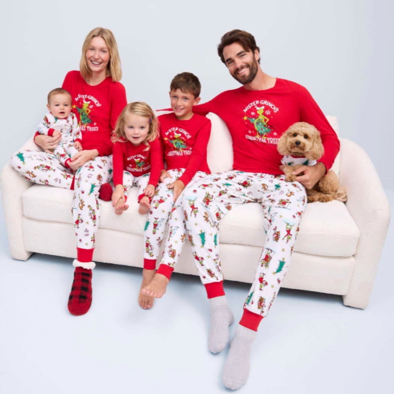 Dr. Seuss Grinch Women's Matching Family Pajamas Top and Pants Set, 2-Piece, Sizes S-3X