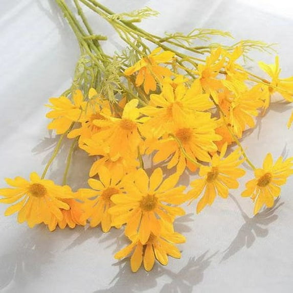 GRNSHTS 6Pcs Artificial Daisies Flowers Fake Silk Daisy Flowers Bouquet Outdoor Shrubs Plastic Floral Arrangement Plants for Home Window Balcony Wedding Decoration (Yellow)
