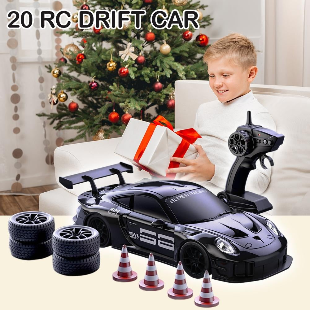 RC Drift Auto 1/16 30km/h 4WD Con Luci – Telecomando 2.4GHz, Auto Da Corsa Elettrica Per Bambini RTR + Barriere