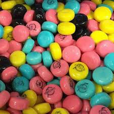 GUM HOCKEY PUCK
