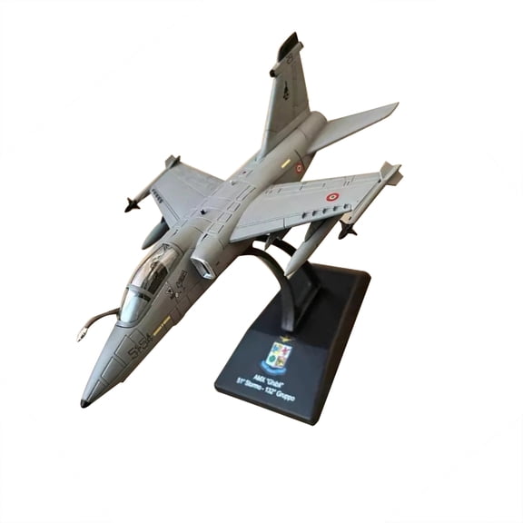 GUYUTING Italian AMX Ghibli A-11 1:100 Scale Aircraft Model Alloy Construction For Military Aviation Fans Collection Display