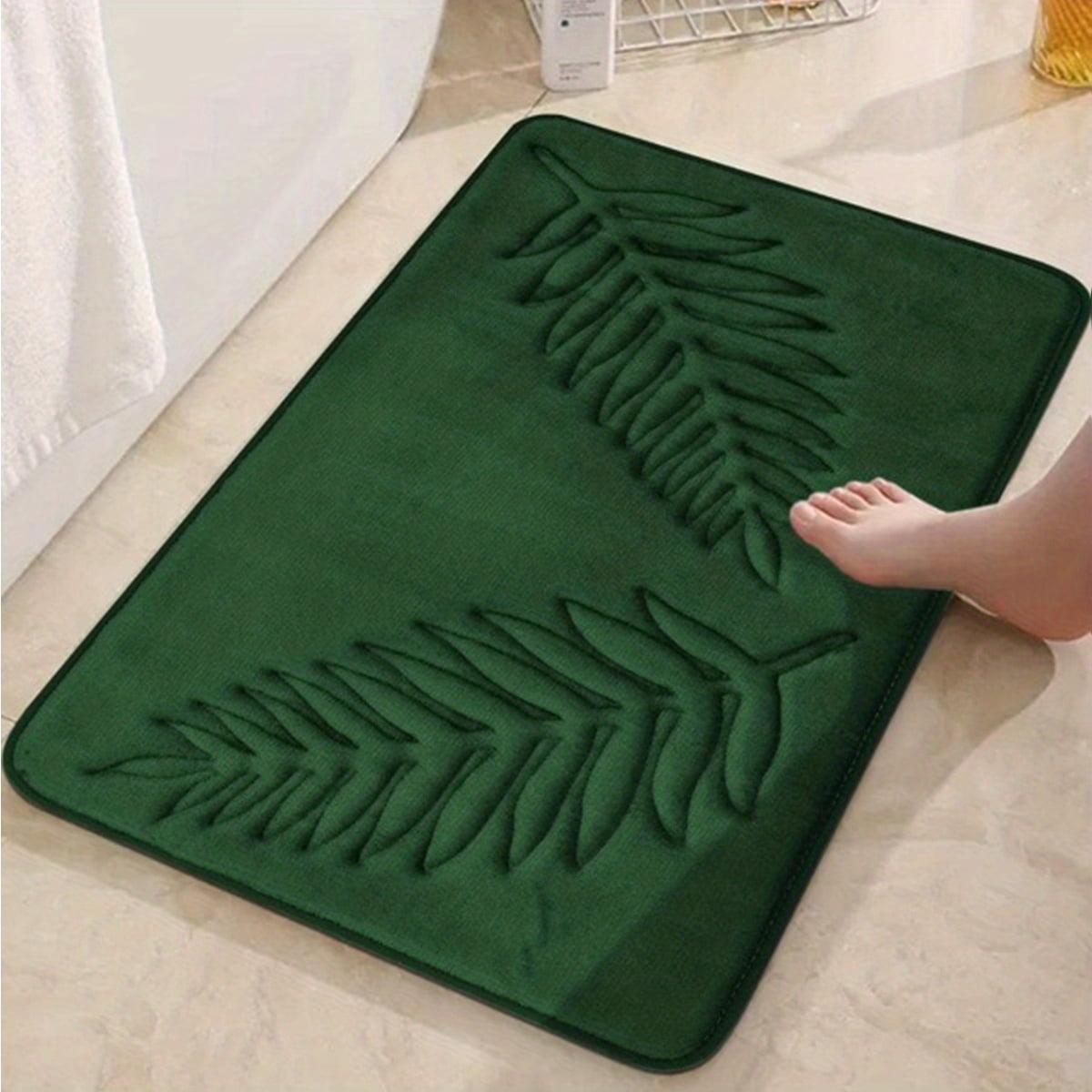 GYTY 1pc Green Leaf Pattern Bath Rug, Toilet U-Shape bathroom Mat, Absorbent Thickened Shower Carpet, Simple Embossed Design Floor Mat, Bathroom Decor, Bathroom decorations, kitchen Area Rugs
