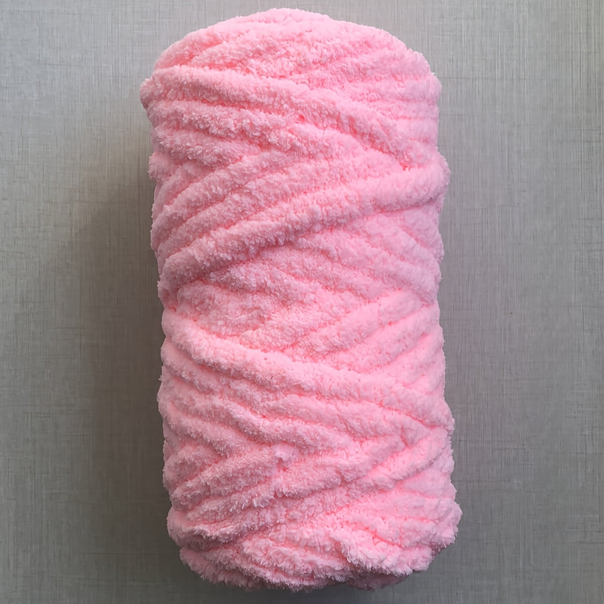 GYTY Luxurious Chenille Chunky Yarn - 500g, No-Pill, Machine Washable for DIY Knitting & Crochet Projects - Perfect for Blankets, Sweaters, and More - Available in colors