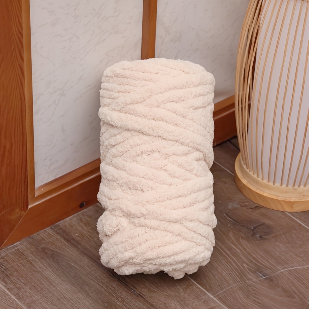 GYTY Luxurious Chenille Chunky Yarn - 500g, No-Pill, Machine Washable for DIY Knitting & Crochet Projects - Perfect for Blankets, Sweaters, and More - Available in colors