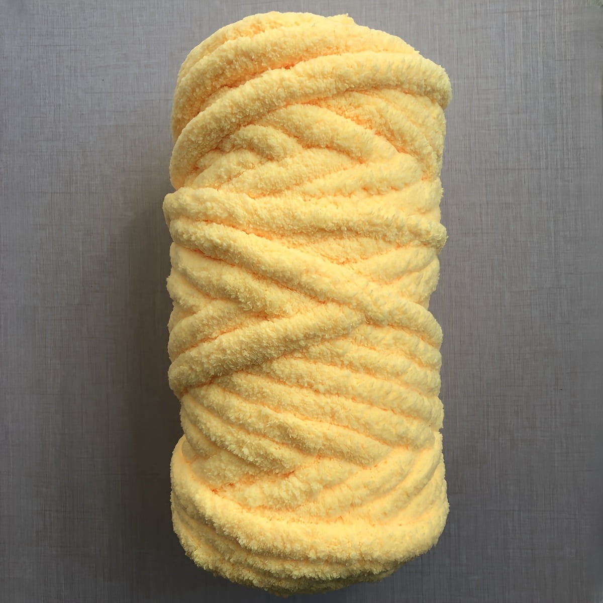 GYTY Luxurious Chenille Chunky Yarn - 500g, No-Pill, Machine Washable for DIY Knitting & Crochet Projects - Perfect for Blankets, Sweaters, and More - Available in colors