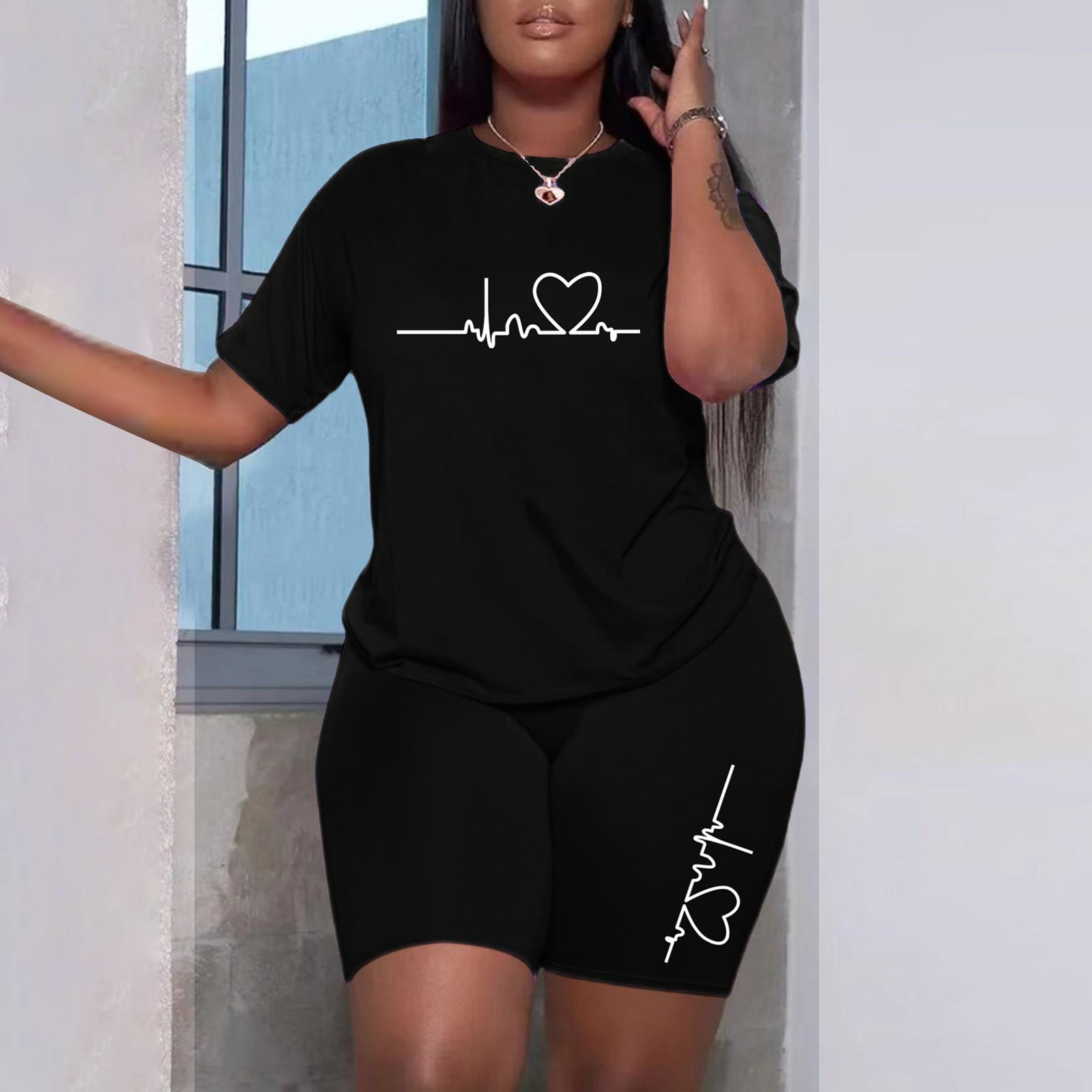 Set lightweight shirts and shorts for ultimate comfort main image 0