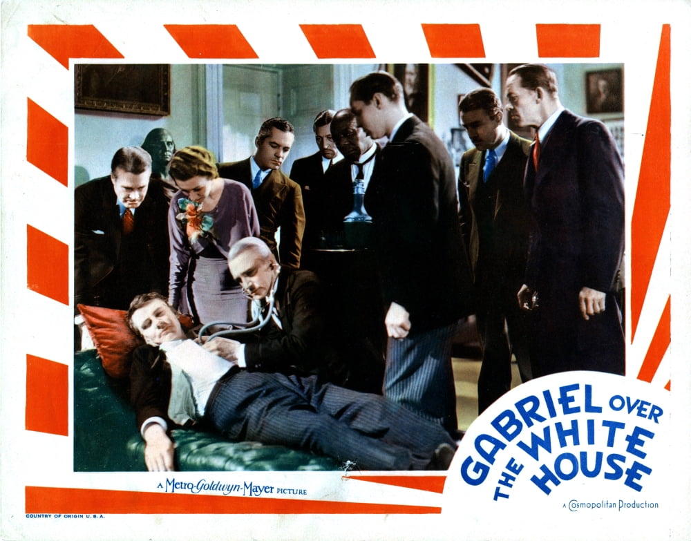 Gabriel Over The White House Canvas Art - (28 x 22)