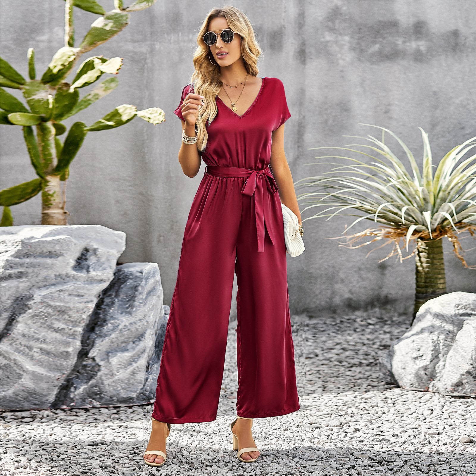Lamu様　CHLOE V NECK ROMPERS Ameri（アメリ）の「CHLOE V NECK ROMPERS（つなぎ