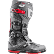 حذاء Gaerne SG-22 MX Offroad للرجال باللون الفحمي/الأسود/الأحمر 9 الولايات المتحدة الأمريكية