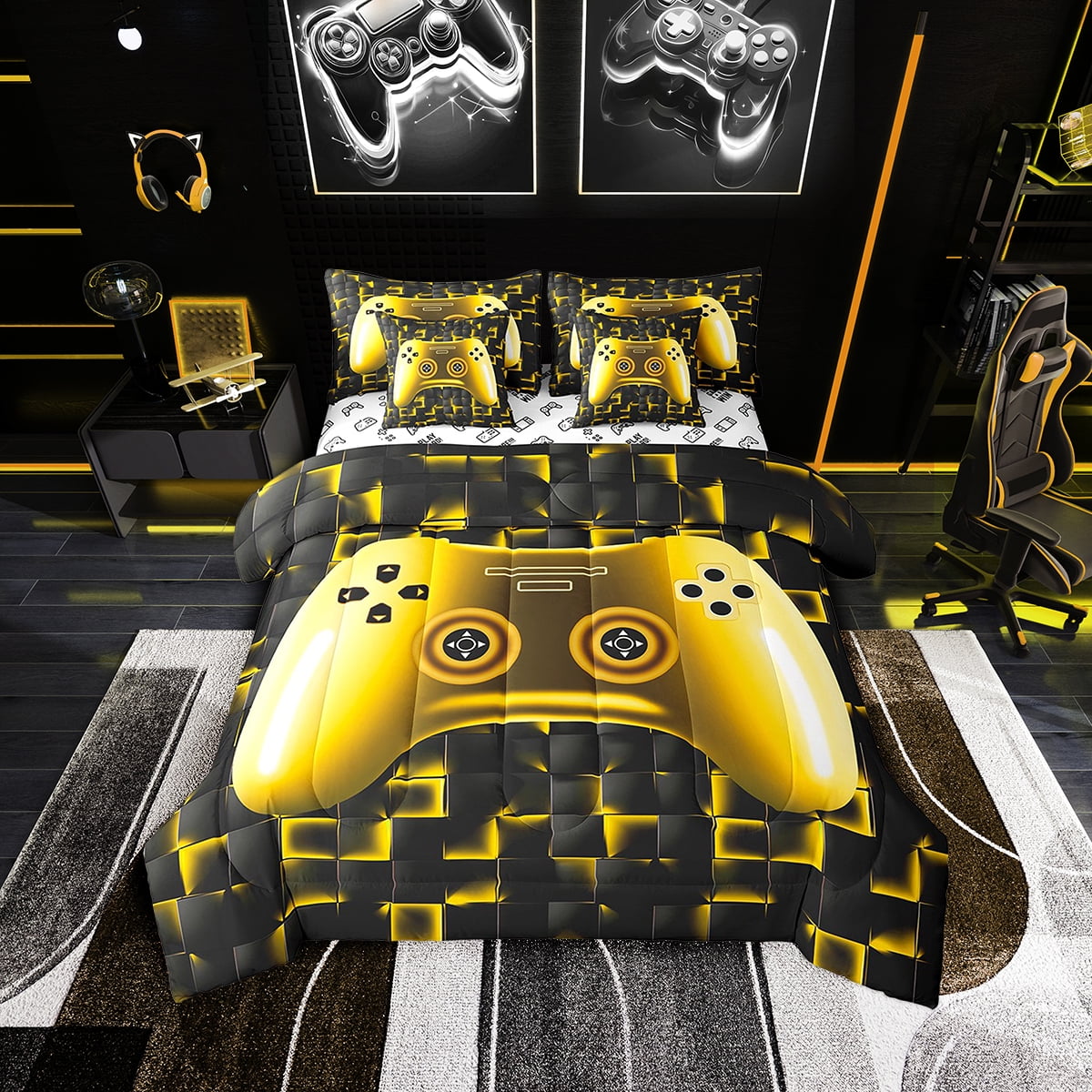 Black And Yellow Comforter Setnull