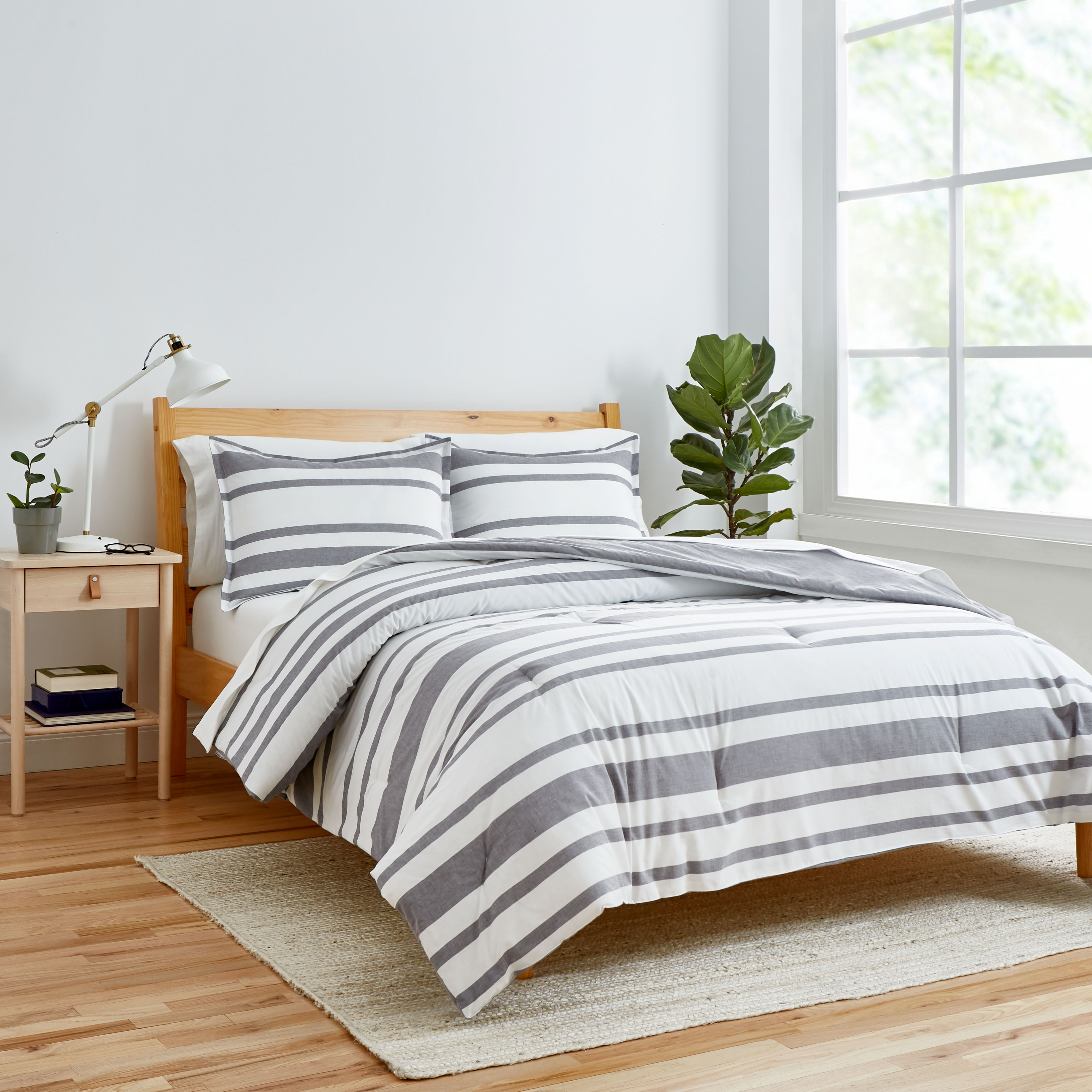 Gap Home Yarn Dyed Mixed Chambray Stripe Reversible Organic Cotton