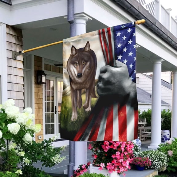 Garden Flag Wolf On American, Wildlife Nature, 12x18 POLE NOT INCLUDED