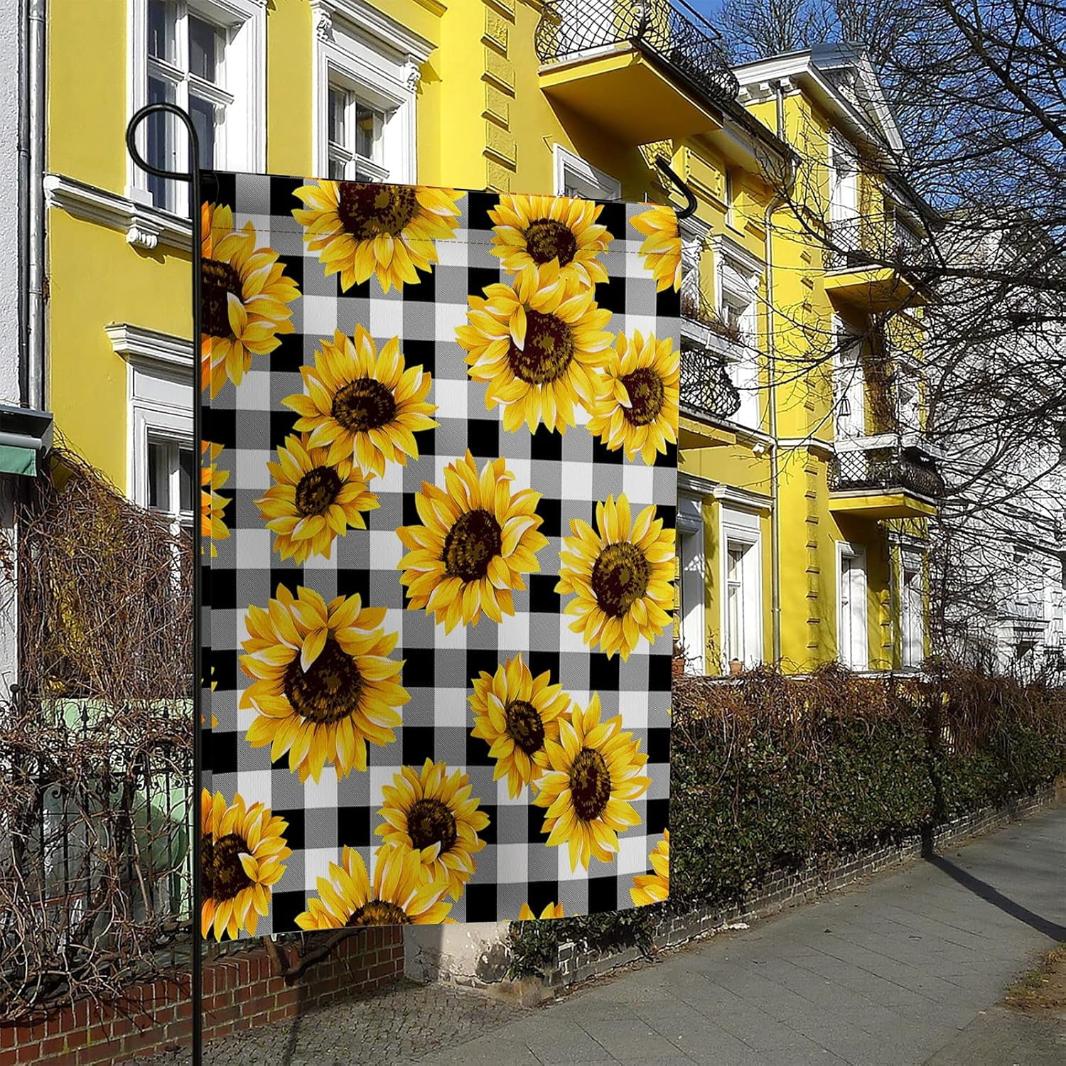 Garden Flags, Rustic Sunflower Floral Pattern Black Buffalo Plaid ...