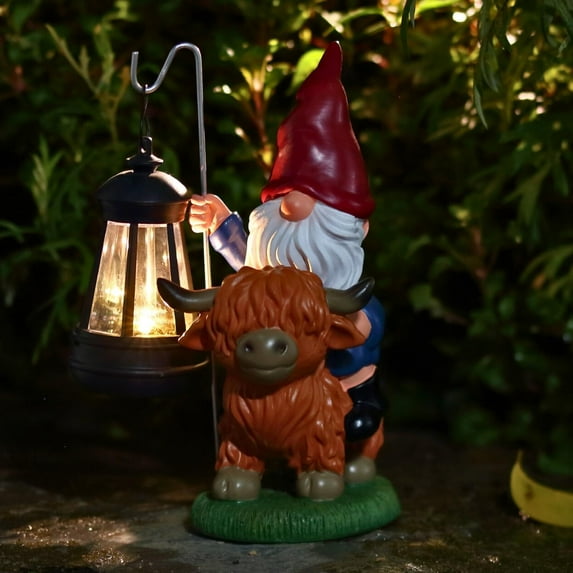 Garden Gnomes Outdoor, Highland Cow Decor, Gnomes Decorations for Yard, Gnomes Cow Decor for Outside, Gnome Garden Decor with Solar Lights, Outdoor Solar Garden Statues, Gnomes Gifts for Women
