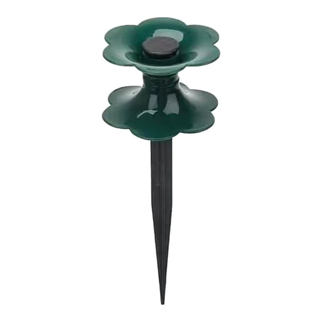 Garden Hose Wheels For Irrigation And Watering Design In Shaped Garden