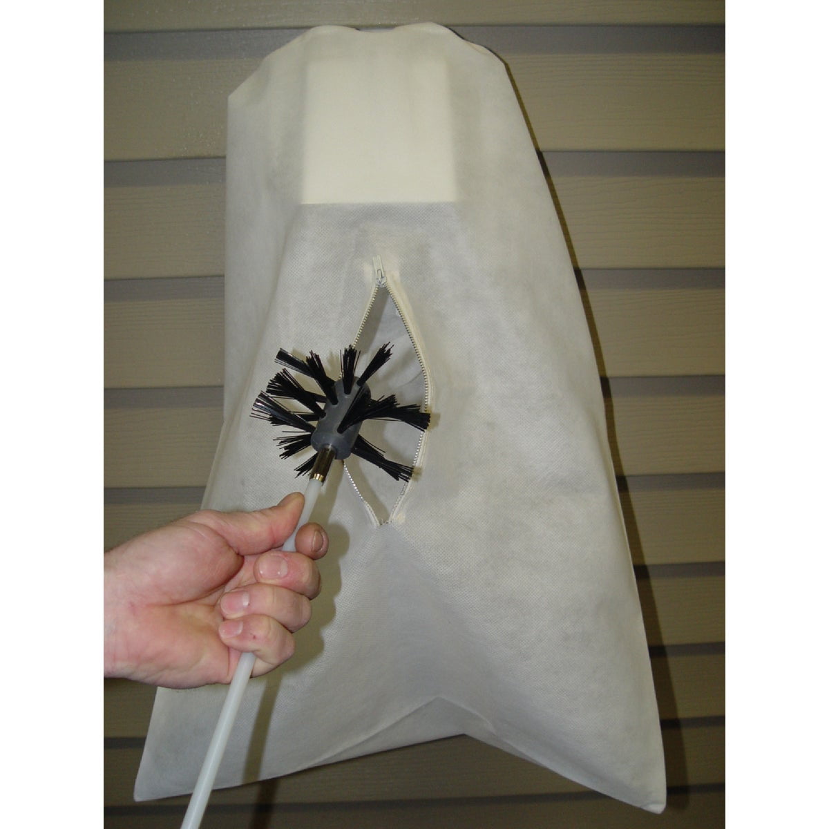 Gardus White Lint Catcher Bag with Zipper