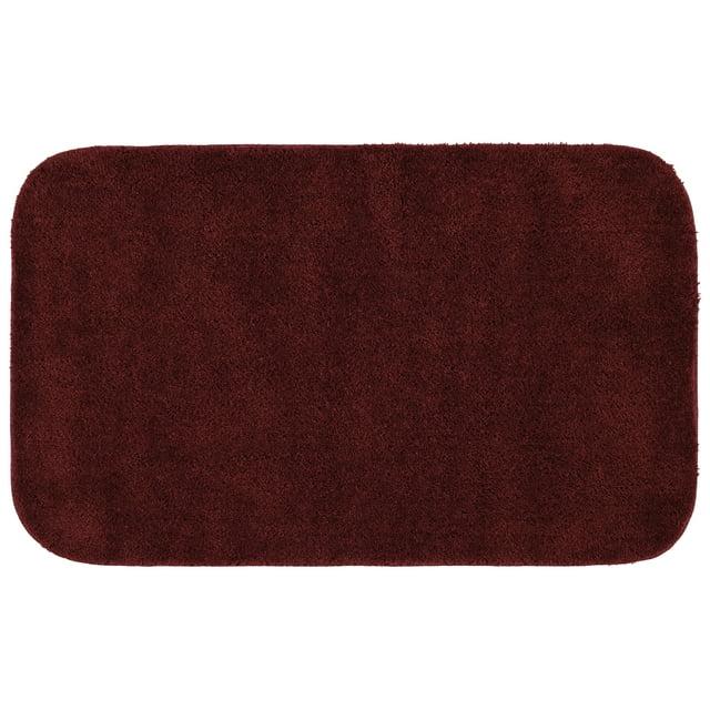 Garland Rug Traditional 24 in. x 40 in. Plush Nylon Washable Bath Rug