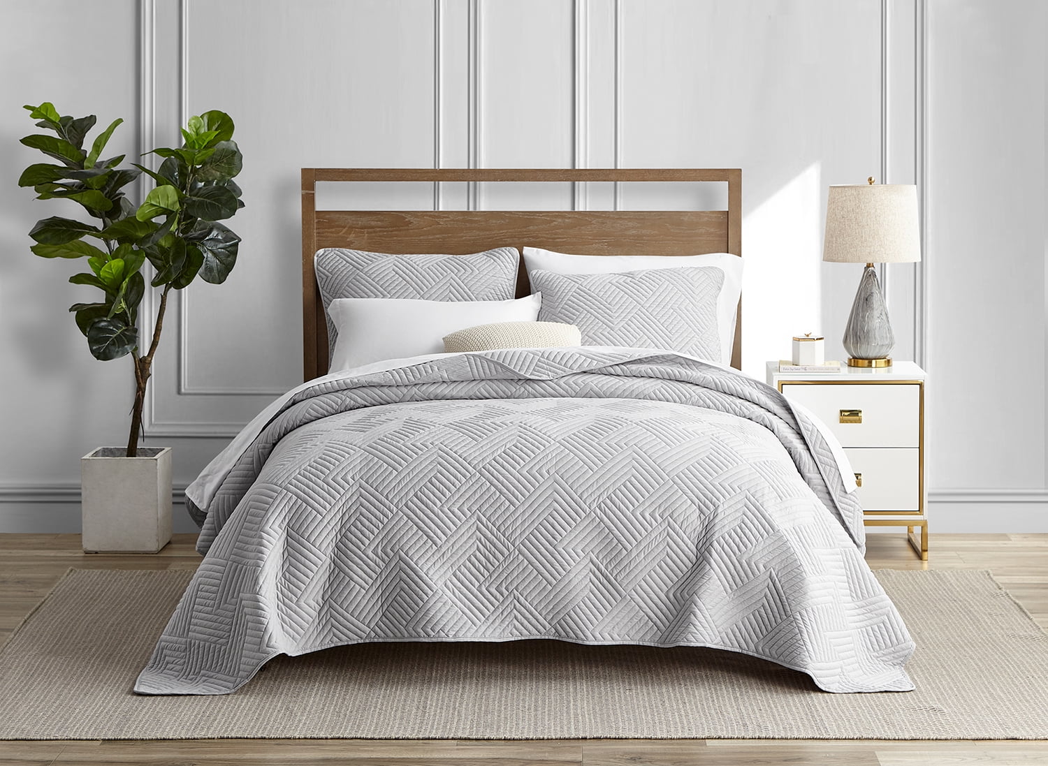 Gray Full Microfiber Reversible Quilt Set with Geometric Stitching