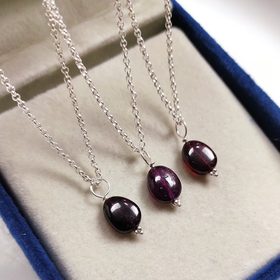Garnet Pendant / 925 Sterling Silver Pendant / Healing Gemstone / Garnet Mogra Wire Pendant / Dainty Garnet Pendant / Gift For Women