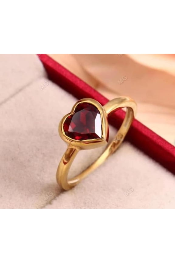 Garnet Ring, Heart Gemstone Garnet, Unique Red Garnet Ring, Silver Bezel Heart Setting, Dainty Engagement Ring, Unique, Unusual Gift