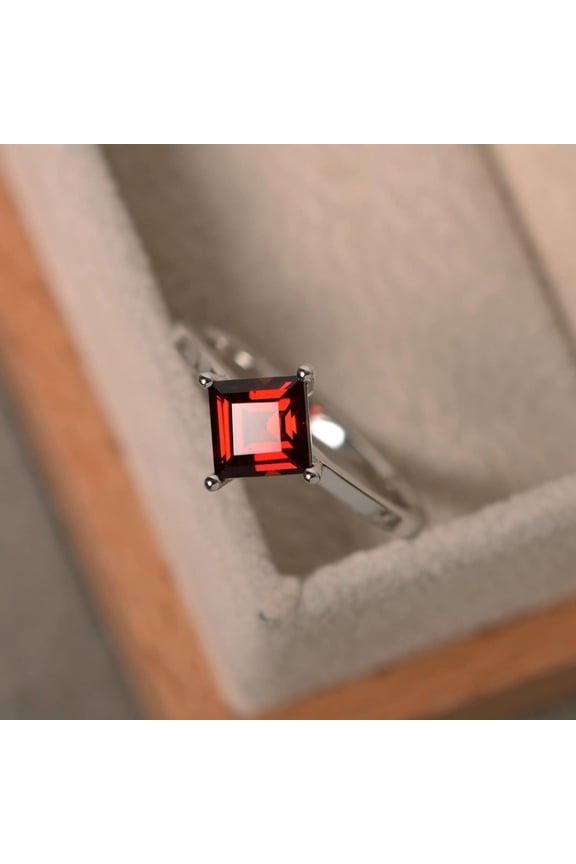 Garnet ring, square cut, silver, solitaire ring, January birthstone,