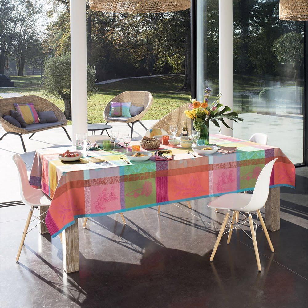 Garnier Thiebaut Tablecloth Mille Gardenias Bourgeons