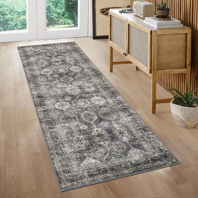 Garvee 2'x6' Runner Rug Vintage Rug Geometric Floral Print Rug Non Slip Indoor Bedroom Rug for Kitchen Hallway, Gray Brown