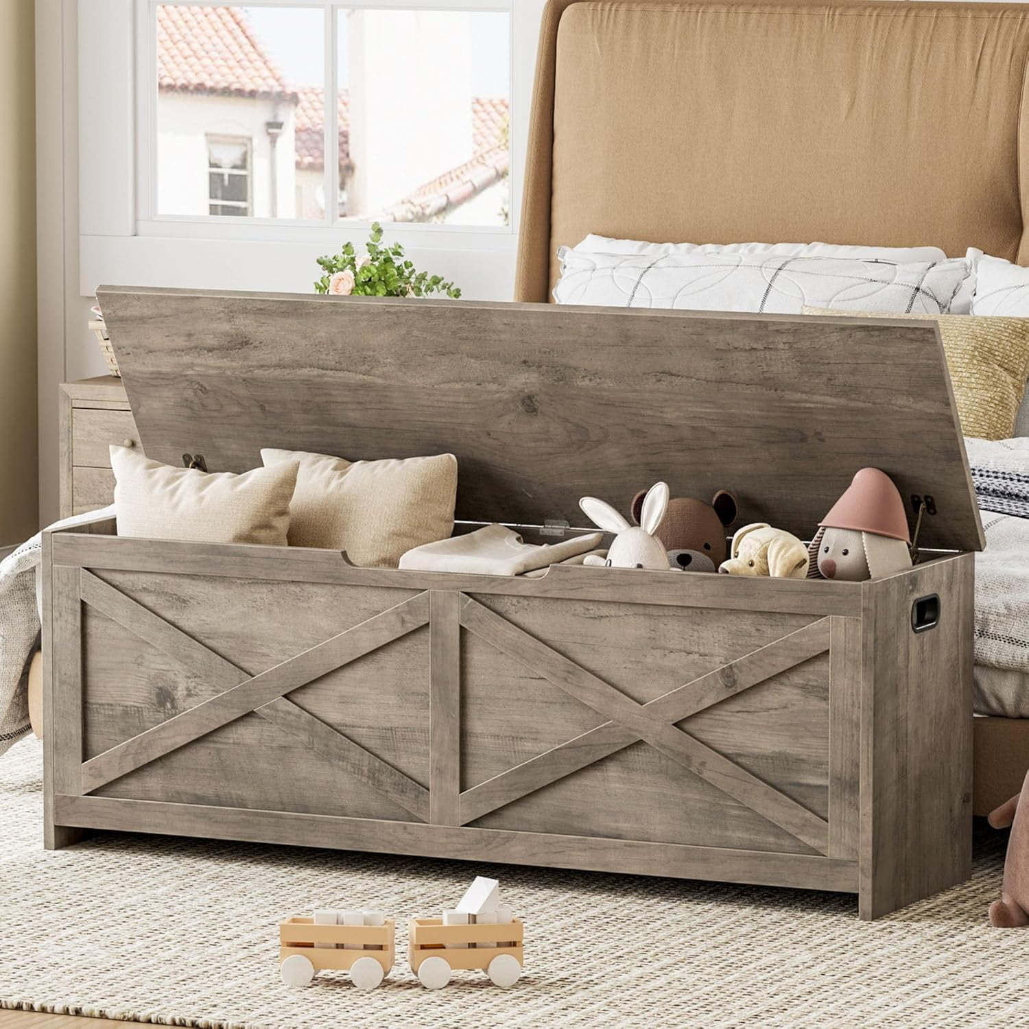 GarveeHome 47.2" Storage Chest, Wooden Storage Bench with Safety Hinges, Easy Assembly, Large Toy Chest for Entryway, Living Room, Bedroom, Grey