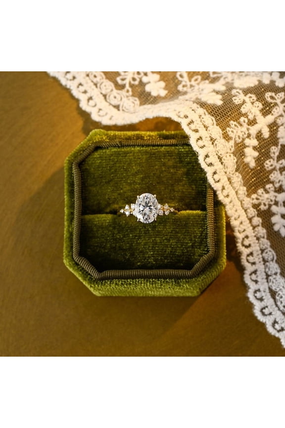 Oval Moissanite Engagement Ring Set in Prong Setting for Woman 925 Sterling Silver