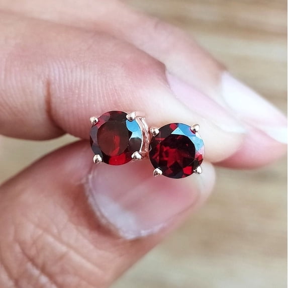 Gaspara Round Cut Red Garnet Stud Earrings for Women 925 Sterling Silver