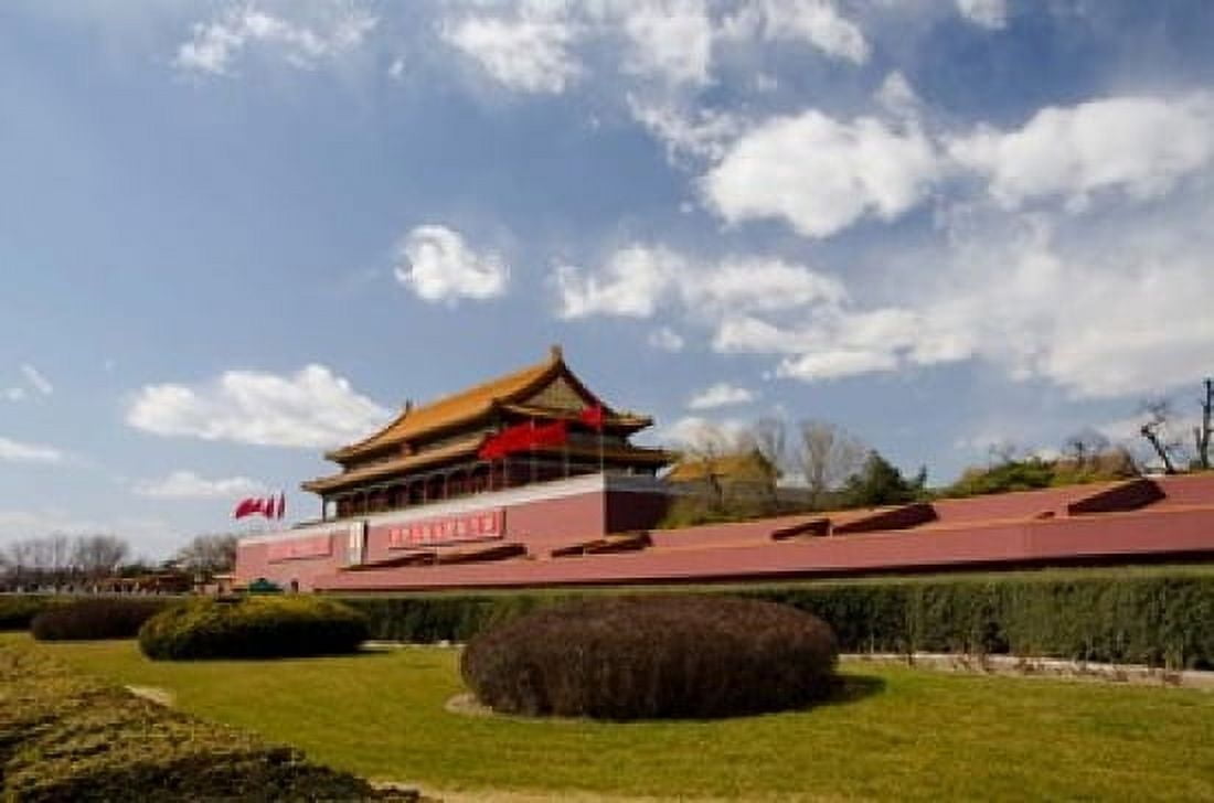 Gate of Heavenly Peace Forbidden City Beijing China Canvas Art - Cindy Miller Hopkins DanitaDelimont (16 x 11)