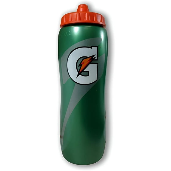 Gatorade 32 Ounce Contour Style Squeeze Water Bottle, 3 Pack