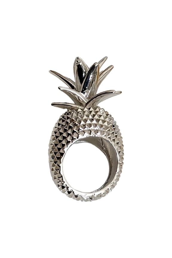 Edgy Wide Pineapple Design Rings Retro Metal Jewelry Suitable for Daily Wear