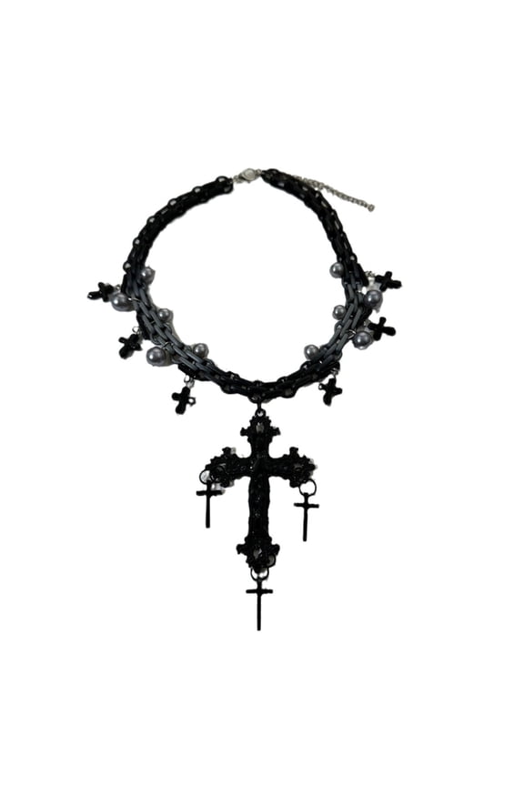Elegant Dark Themed Crosses Necklace for Gothic Styles Enthusiasts and Trendsetters In Fashion Statement Pieces