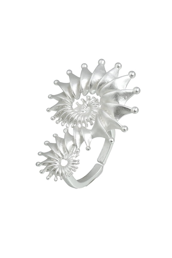 Geometric Conch Rings Alloy Texture Suitable for Wedding and Parties Wear