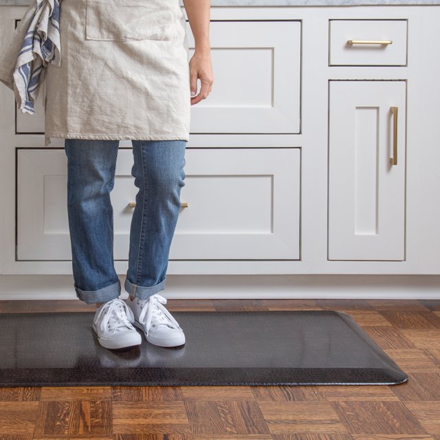 GelPro NewLife AntiFatigue Kitchen Comfort Mat 20" x 32" Pebble