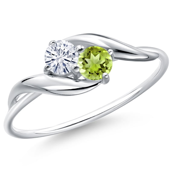 Gem Stone King 10K White Gold Round White Moissanite and Green Peridot Ring for Women (0.37 Cttw, Round 3.5MM, Gemstone Birthstone, Size 7)