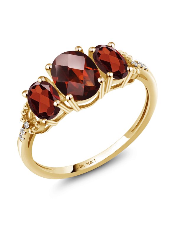 10K Yellow Gold Red Garnet and Diamond Accent Engagement Ring for Women (2.16 Cttw, Gemstone Birthstone, Size 8)