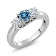 thumbnail image 1 of Gem Stone King 925 Sterling Silver 3-Stone Ring Round Persian Blue and White Moissanite (0.96 Cttw, Size 6), 1 of 4