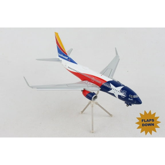 Boeing 737-700 Commercial Aircraft w/Flaps Down Texas Flag Livery "Gemini 200" Series 1/200 Diecast Model Airplane by GeminiJets