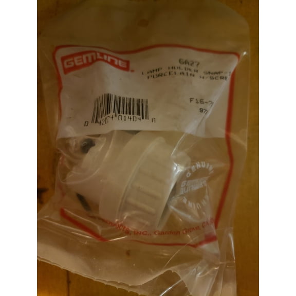 Gemline Porcelain Light Socket Snap-In GA27