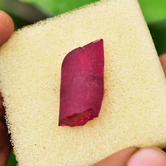 Gemsgrowth Natural Red Ruby Loose Gemstone, 23 Carat, Rough, Certified, for Lapidary, Cabbing, Wire Wrapping, Jewelry Making