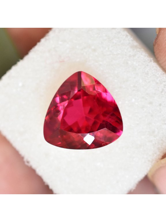 Gemsgrowth Natural Red Ruby Loose Gemstone, 6 Carat, Trillion Cut, Certified, for Jewelry Making, Pendant, Ring, Necklace, Engagement