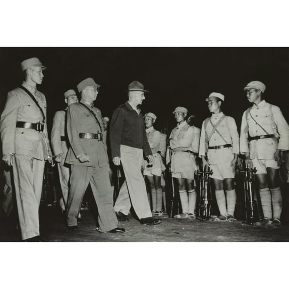 Gen. Joseph Stilwell Inspecting Chinese Troops In India In 1942. On His Right Are General Sun Li Zen And Lo History (