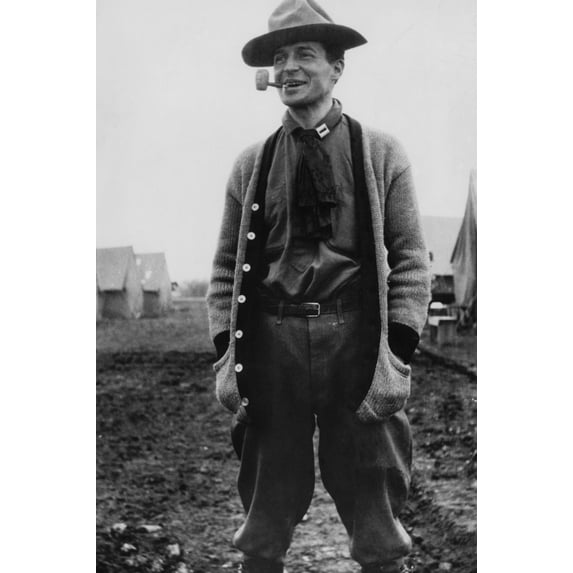 General Douglas Macarthur History (18 x 24)