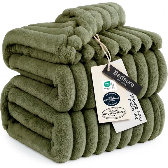 GentleSoft Fleece King Blanket for Couch - Cozy Soft Blankets for Women, Cute Small Throws for Girls, Moss, 108x90 Inches