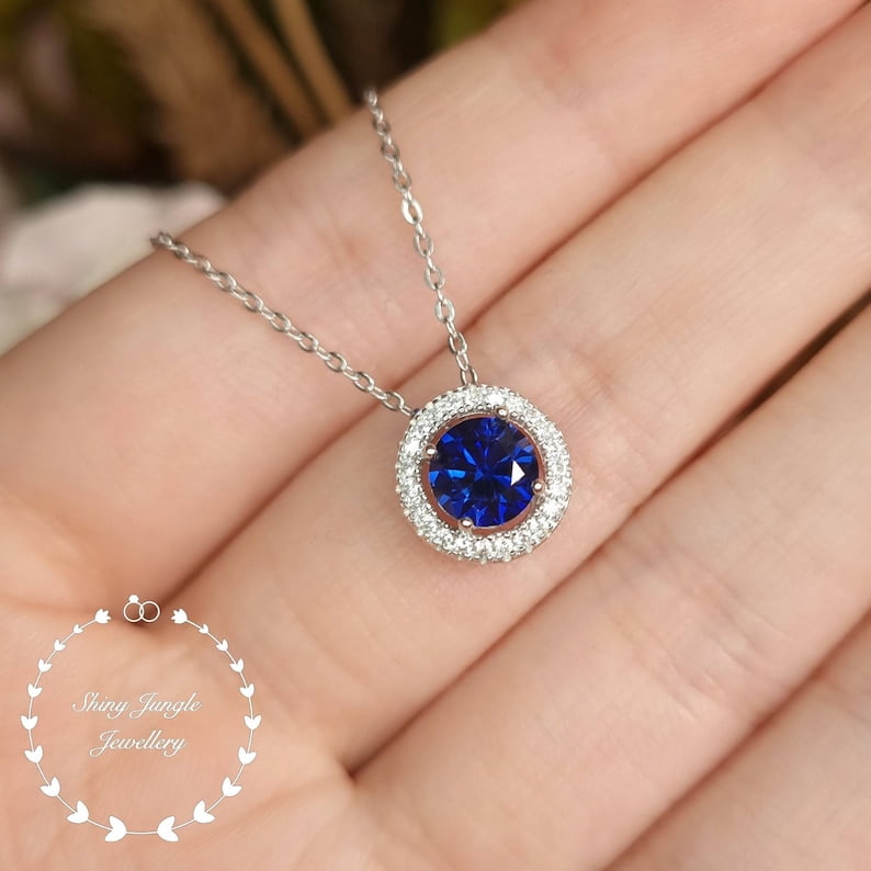 Round sapphire necklace discount