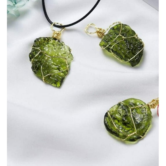Genuine Moldavite Necklace 100 % Natural