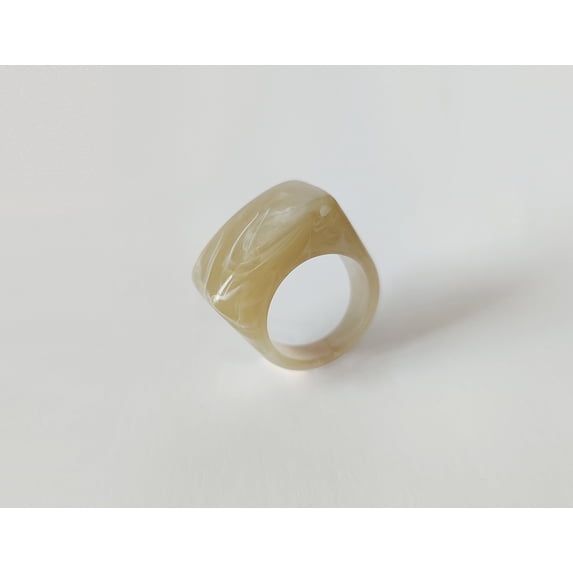 Geometric Acrylic Resin Ring Unisex Minimalist Fashion Jewelry Statement Ring For Women And Men Everyday Style