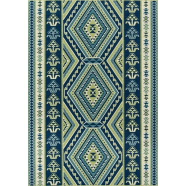 Geometric Baja Outdoor Rug in Green - Runner 2'3" X 7'6"